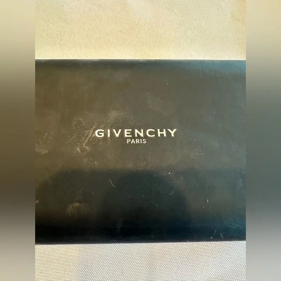 Givenchy Elegant Black Eyeglass Sunglasses Hard Case - Picture 2 of 5